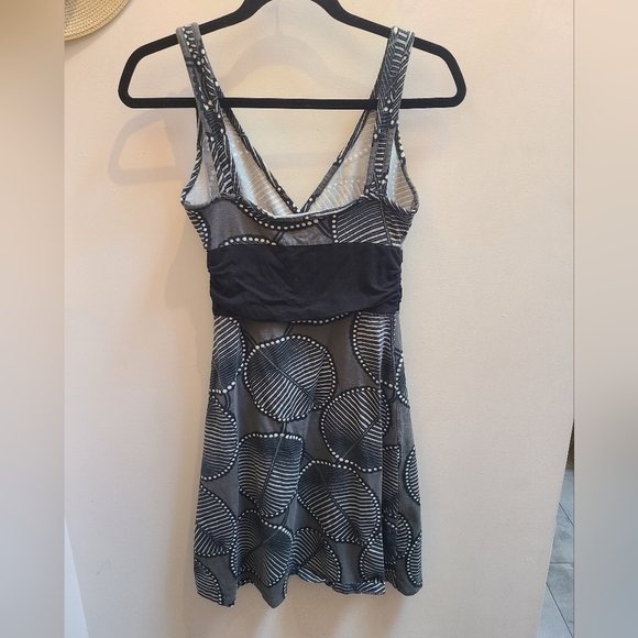 Patagonia Margot Leaf Print Organic Cotton Dress - Size XS - Picture 7 of 9